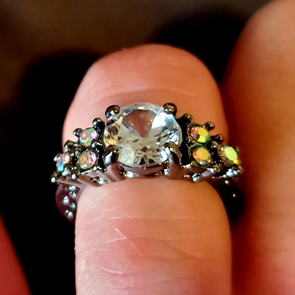 New Unique White Sapphire and Aurora Borealis Black Gold Ring. - Picture 5 of 14